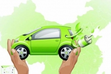 Electric cars get green light in China