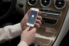 为什么苹果不能接管汽车中控台？