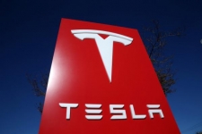Tesla To Use All North American Resources For Gigafactory
