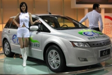 BYD Sells 600 Electric Vehicles in 1 Day in Beijing