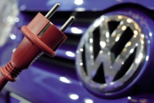 VW to build PHEV with partner FAW in China, sources say