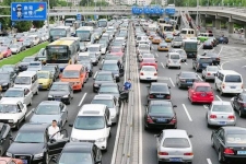 中国汽车业的“规模之困”