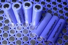 住友化学锂电池隔膜产将扩大2.3倍 供应特斯拉电动车