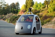 谷歌最新款无人驾驶车 无方向盘油门刹车