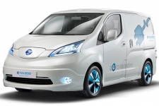 日产6月发售第二款纯电动汽车e-NV200