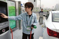 江苏省物价局关于明确电动汽车充换电设施用电价格和服务价格的通知