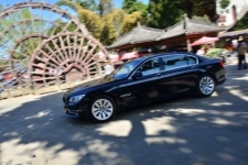 宝马ActiveHybrid 7与740Li