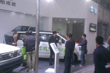 郑州日产纯电动汽车亮相西安新能源车展