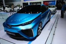 丰田FCV燃料电池概念车广州车展国内首发亮相