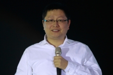 时空电动CEO陈峰：用互联网思维造车才能走的更远
