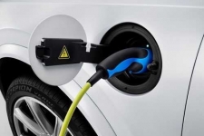 电动汽车充电接口及通信协议五项新国标发布