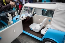 日本发布涤纶微型电动车 2017年可上市
