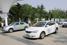 上海1-7月推广新能源汽车18165辆 累计推广量超7万辆