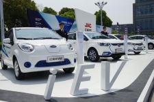 江淮电动汽车2016年销量目标完成一半 iEV6E和iEV5+将上市