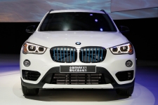 性能节能两不误 全新BMW X1 插电式混合动力静态评测