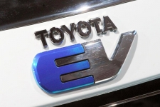 丰田纯电动车有望明年推出 续航里程300公里/超越纯电动RAV4