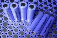 工信部：力神/宁德时代九家企业进入《锂离子电池行业规范条件》第一批