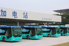 明年深圳公交车全部换成电动车 2020年出租车电动化