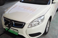EV英雄会 | 北汽EU260带着新鲜的上海专属绿牌，一路狂飙800公里
