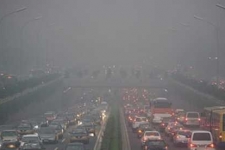 北京发布空气重污染预警，部分车辆全天禁行