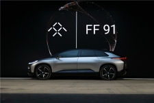 续航超700公里，加速2.39秒，Faraday Future量产车FF 91全球首发