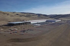 比肩Gigafactory 特斯拉前员工欲建电池厂