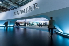 提前至2022年 戴姆勒加速布局新能源车
