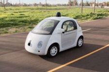 谷歌无人车载人测试，迈出商业化重要一步