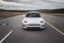 关于特斯拉Model 3的量产版 这里有目前已知的一些信息