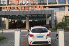 电亮中国第四季之充电群英会：北汽车主连测上海青浦六个充电站