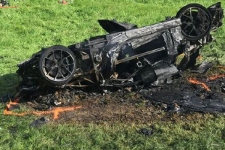 Richard Hammond驾驶Rimac电动超跑拍摄GT第二季节目出车祸