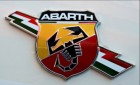 菲亚特推2012款Abarth500动感装束展现赛场风