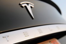 Tesla Turning to Samsung Sdi for Batteries, Panasonic Pumps Up The Volume