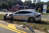 特斯拉Model S再遇车祸 救了车主的命