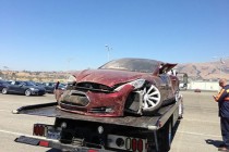 特斯拉Model S电动汽车撞毁残骸图片公开