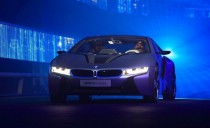 BMW i8 and Audi R18 e-tron Racer Introduce Laser Headlights