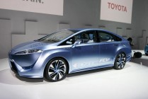 丰田发布FCV氢燃料测试车 或2015年上市